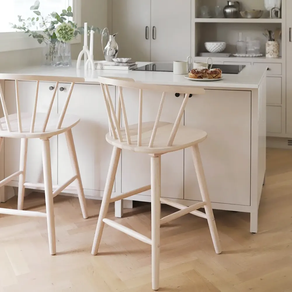 Carmen Barhocker weiß pigmentiert