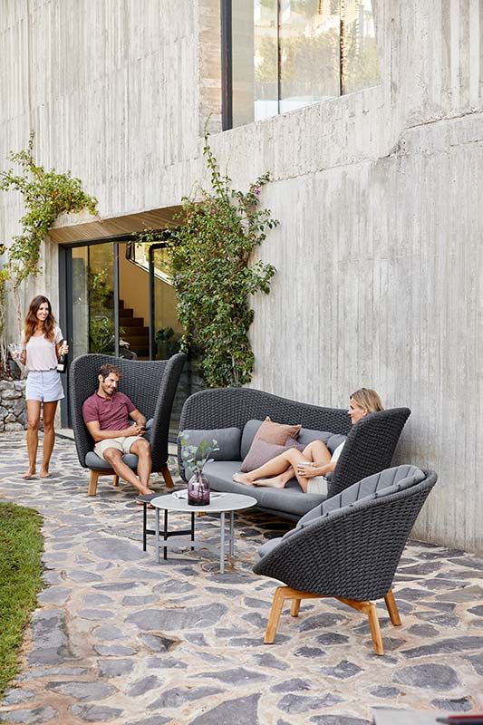 Peacock Wing Sofa Dunkelgrau inkl. Kissen