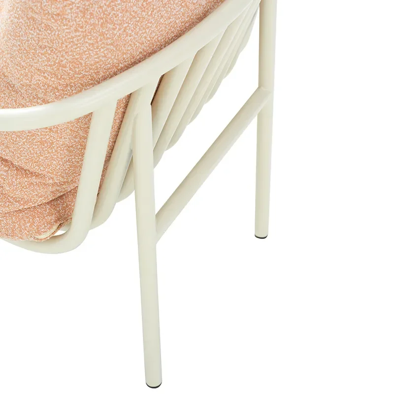 Bendt sessel Pearl White/Teddy Orange