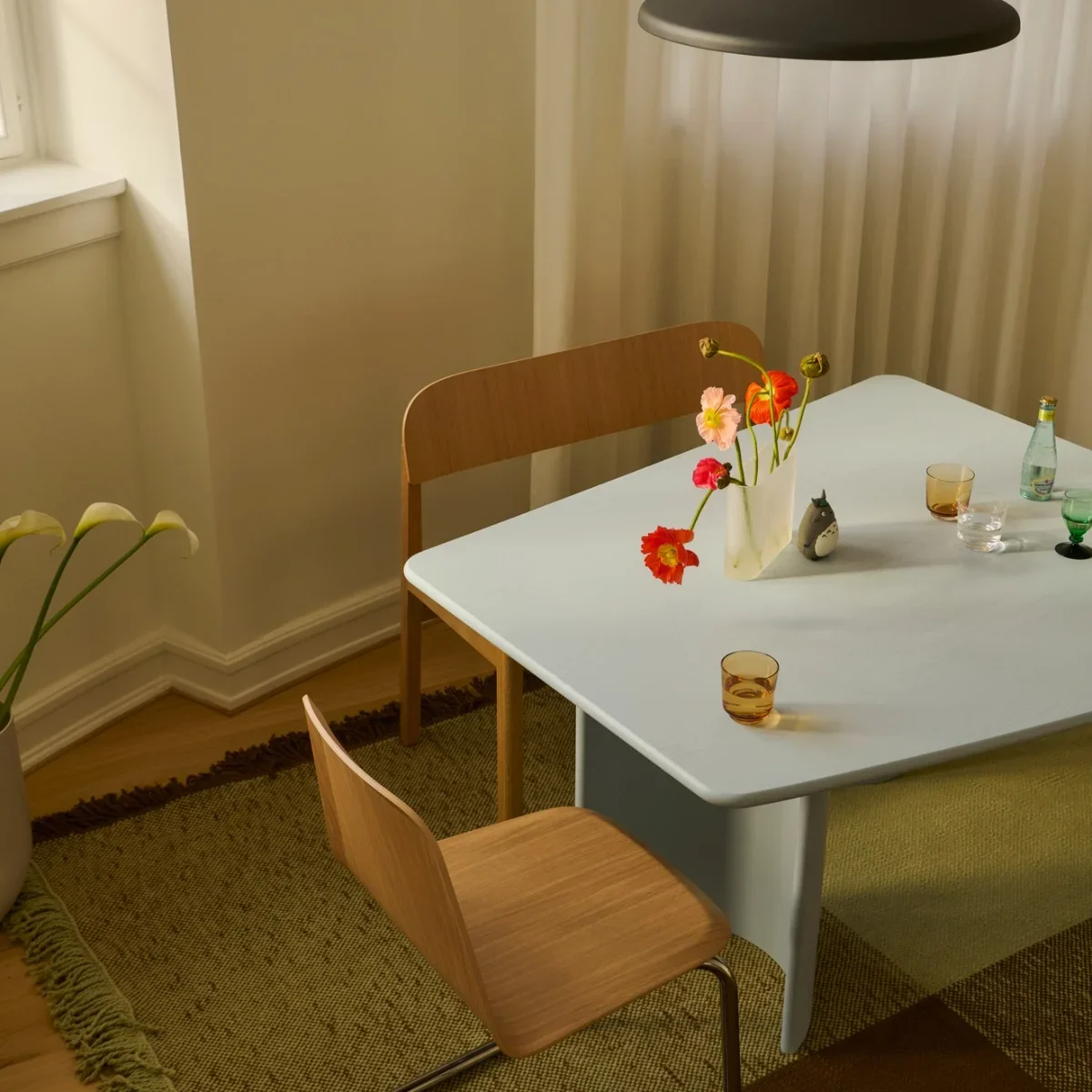 Re-norm Tisch hellblau