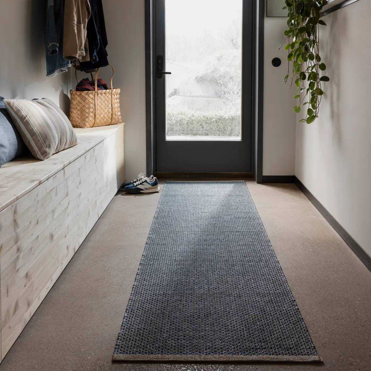 Waschbarer Kunststoffteppich NILS Ocean Blue 70x300 cm