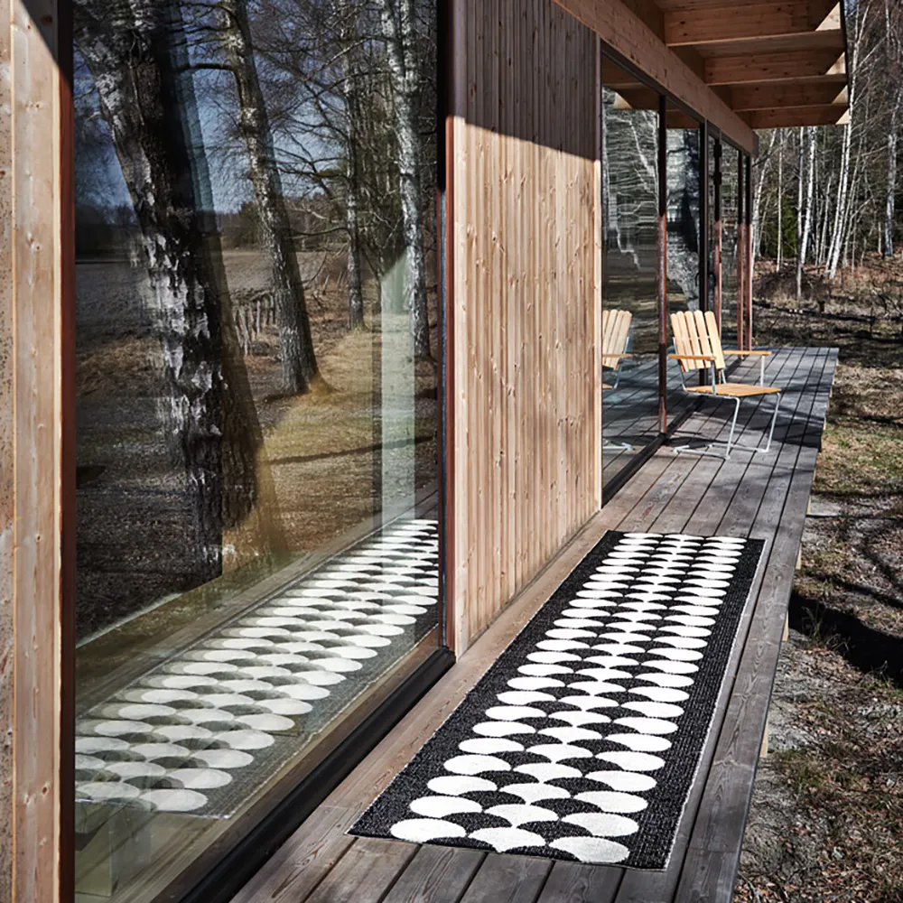 Poppy Black / Vanilla Teppich 70 x 150 cm