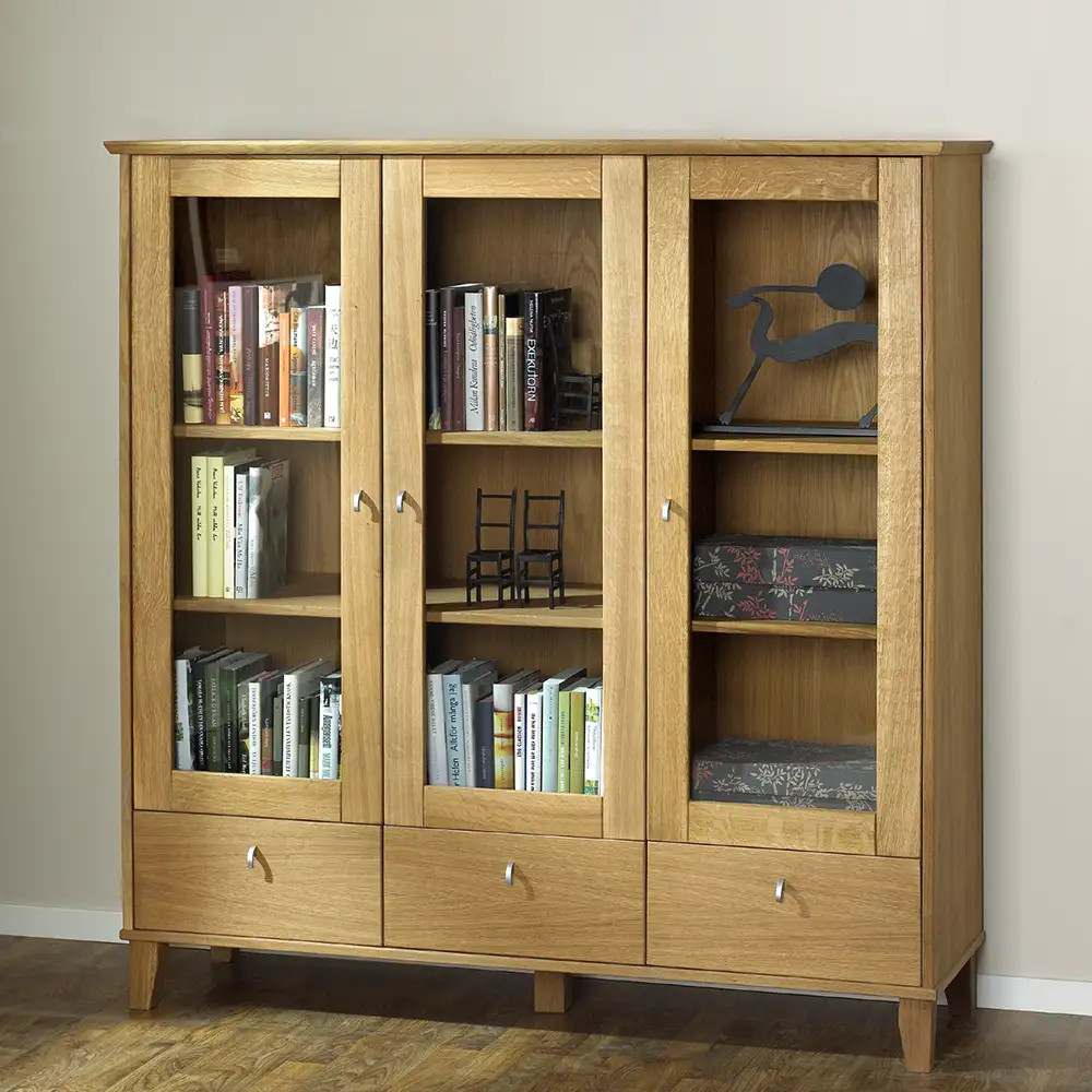 Ekliden Vitrin 137 cm Eiche geölt