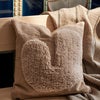 Lay Kissen 50x50 Sand/Off-white