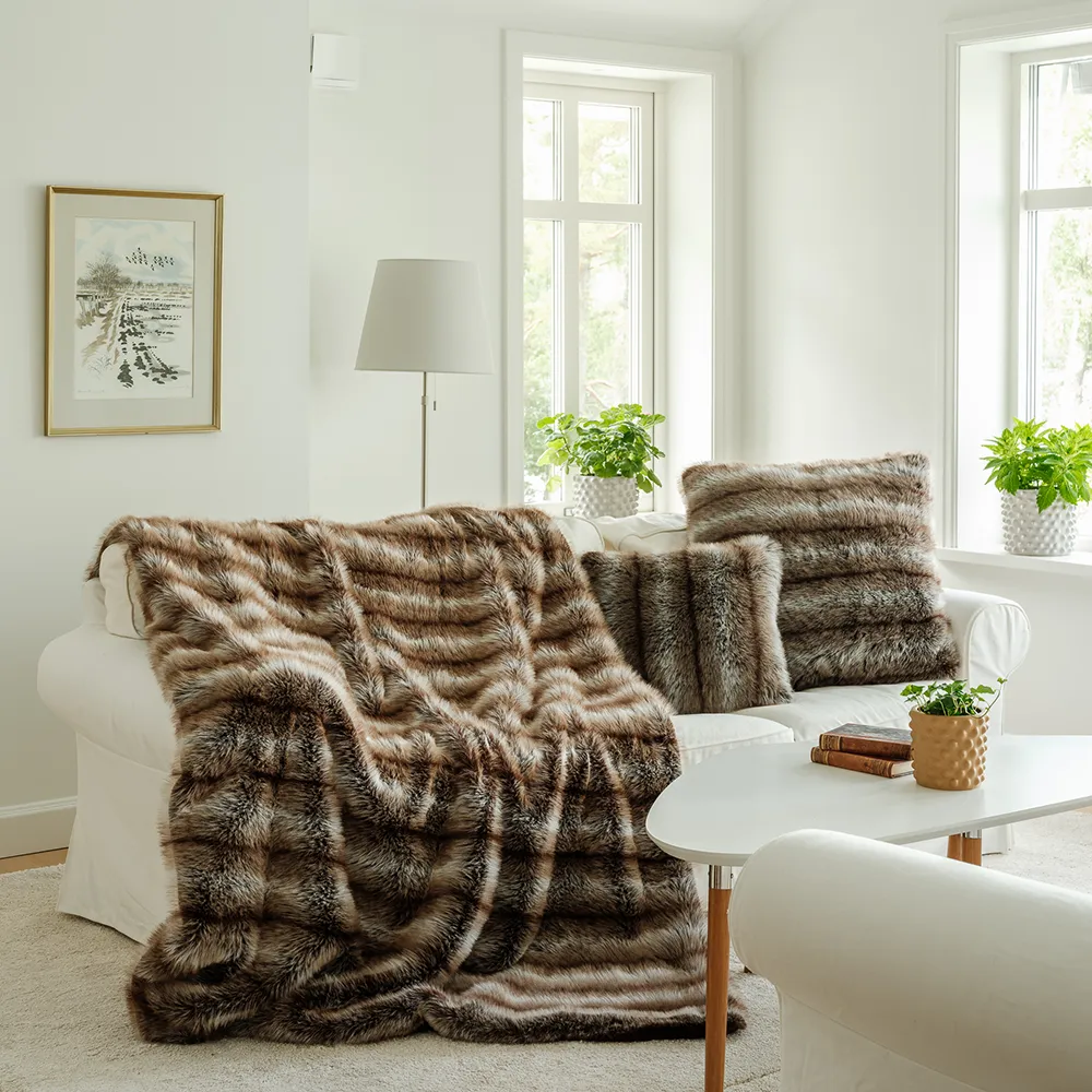 Hunter Decke 120x180 cm Brown