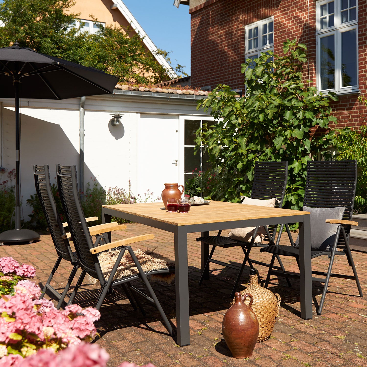 Mood Stapelstuhl anthrazit Aluminium/Teak