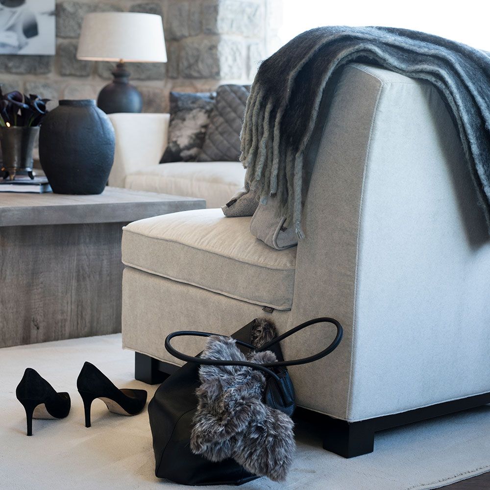 Plinth Couchtisch 75X75 Grau