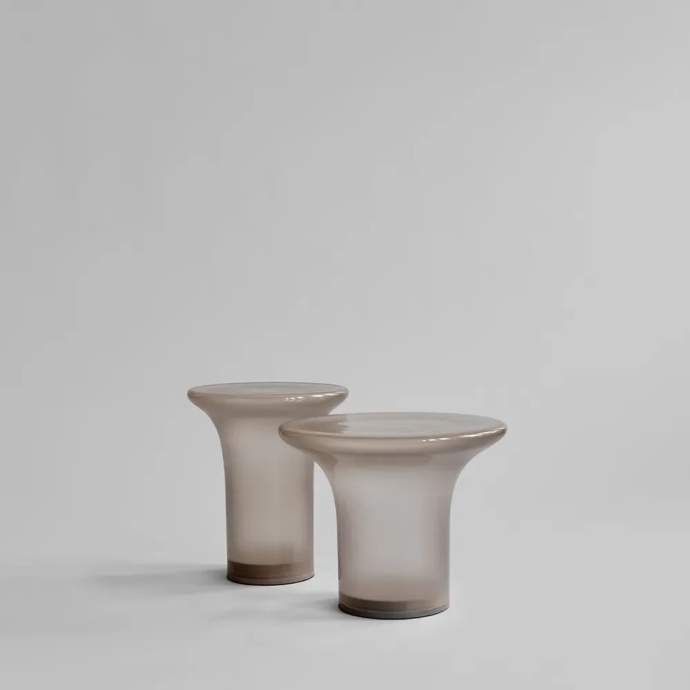 Trumpet-Couchtisch, niedrig – rauchiges Dessert