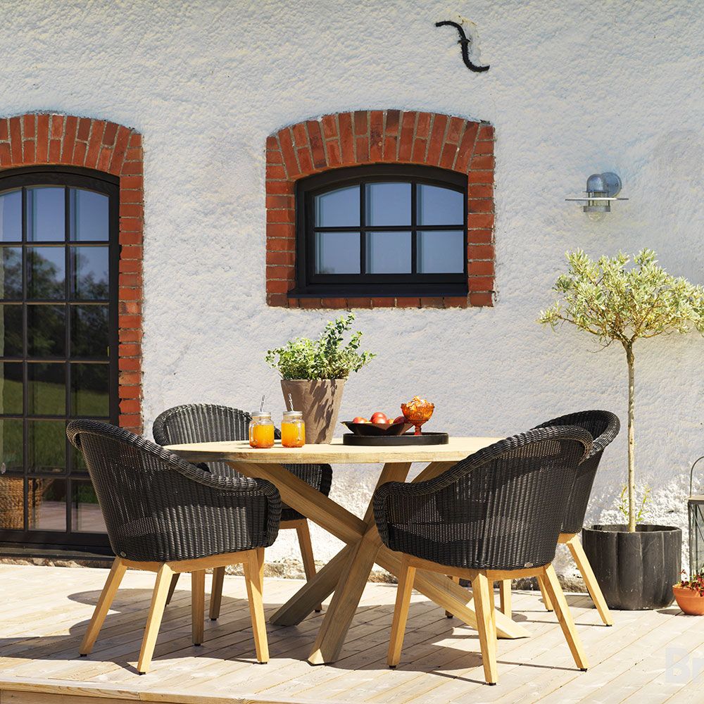 Eios Esstisch 150 cm Teakholz