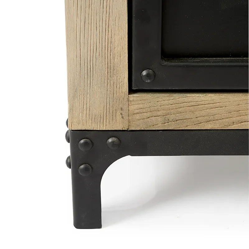 The Hoxton Vitrine links