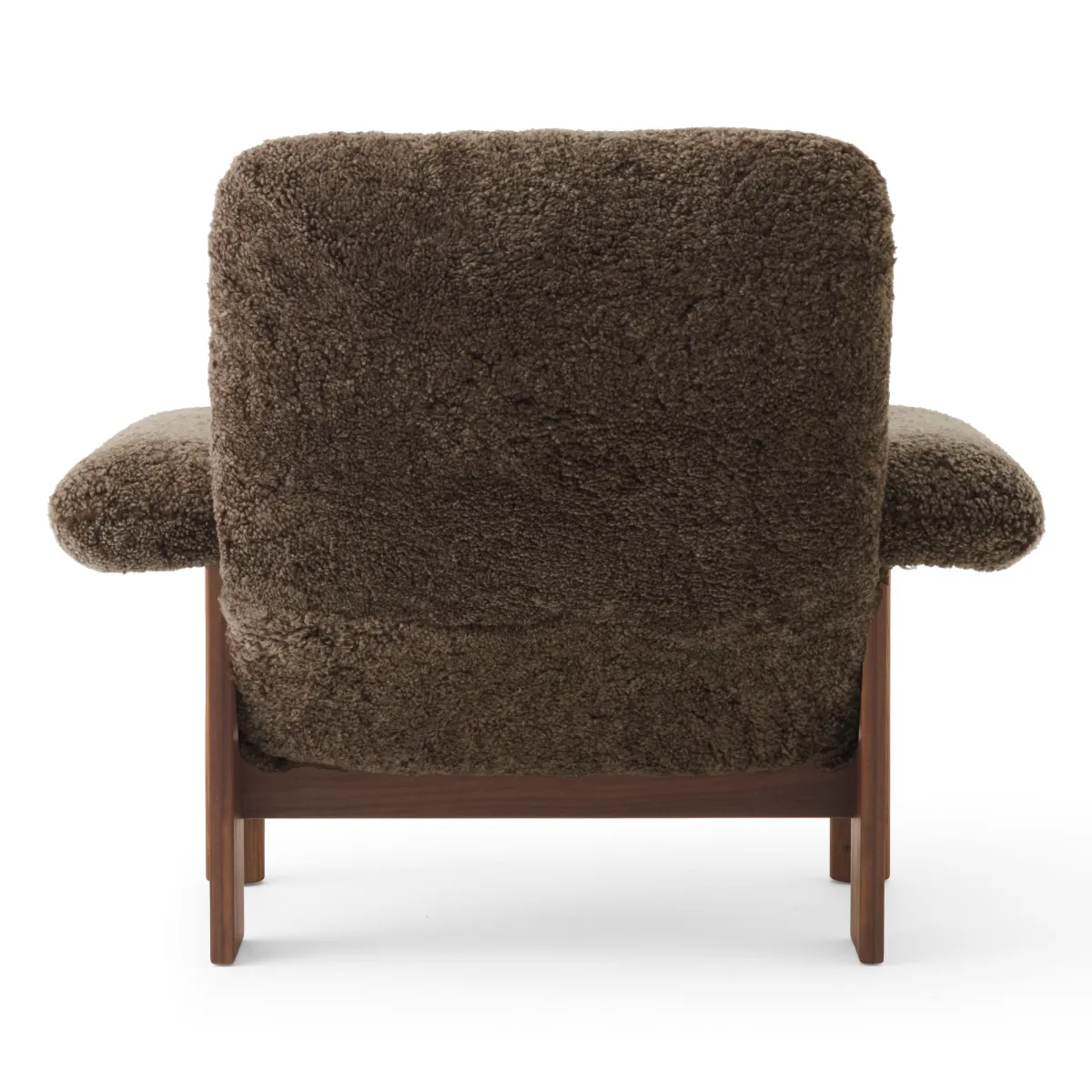 Brasilia Loungesessel Vollgepolstert Hohe Rückenlehne Vierbeingestell Massiv Nussbaum Sheepskin Nevotex Root