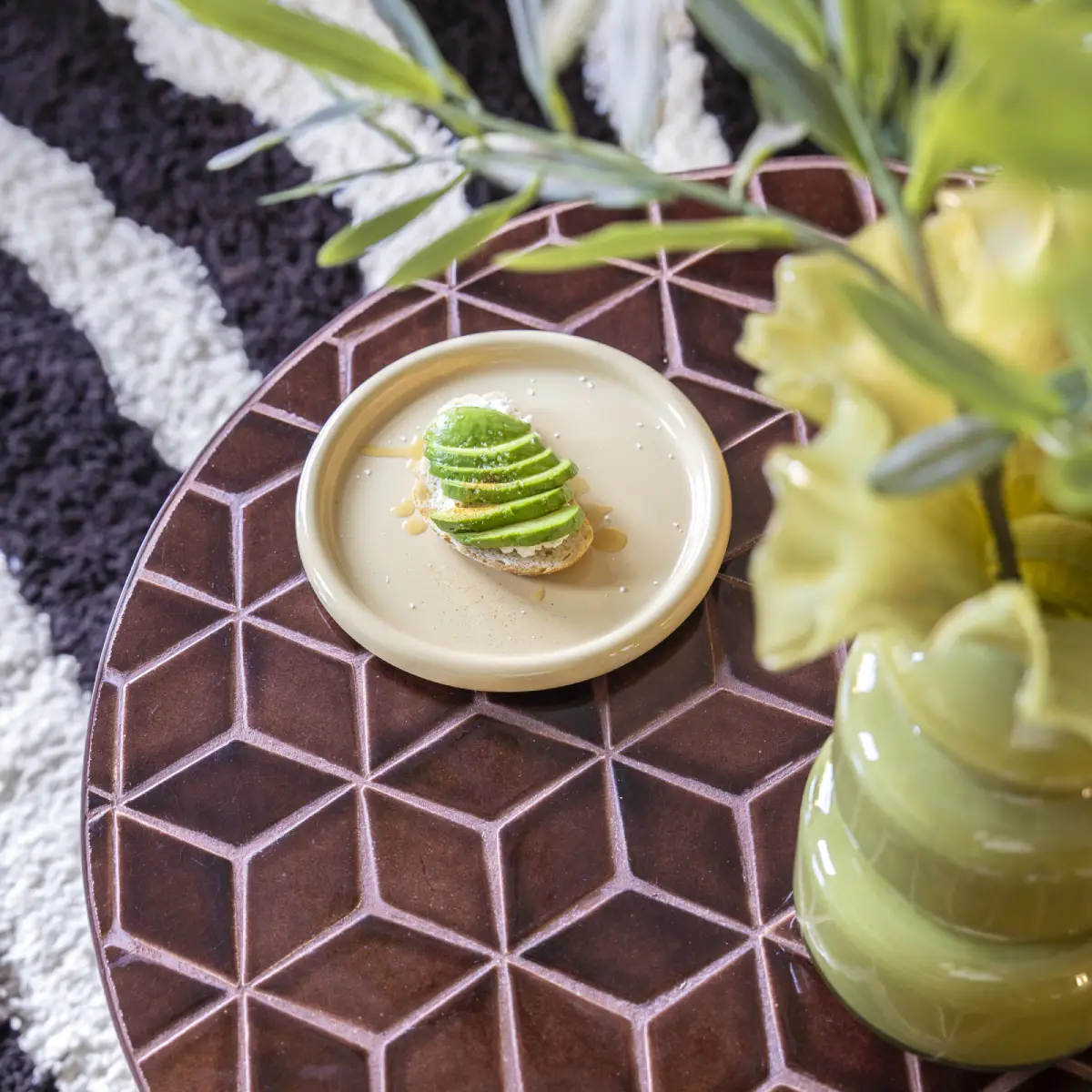 Couchtisch Patterna mit Mosaikplatte, rot