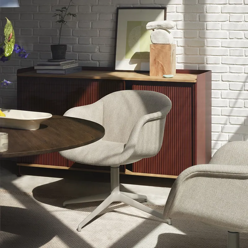 Enfold Anrichte 148 x 45 cm  - oiled oak Deep Red