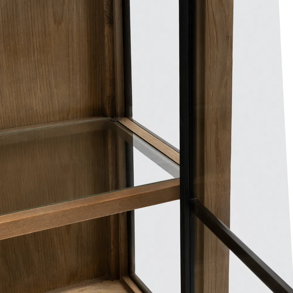 Clearwater Creek Vitrine