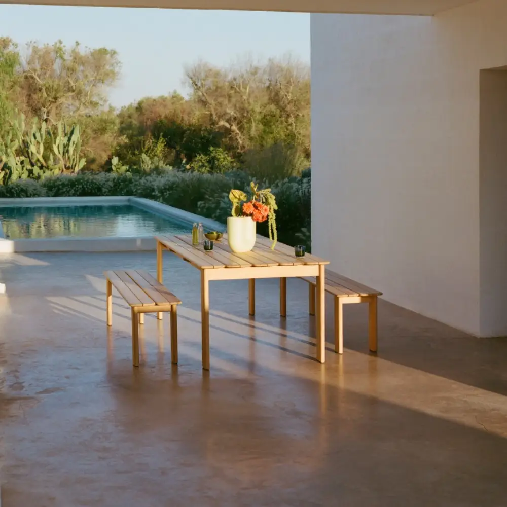 Gartentisch aus Teak Assemble