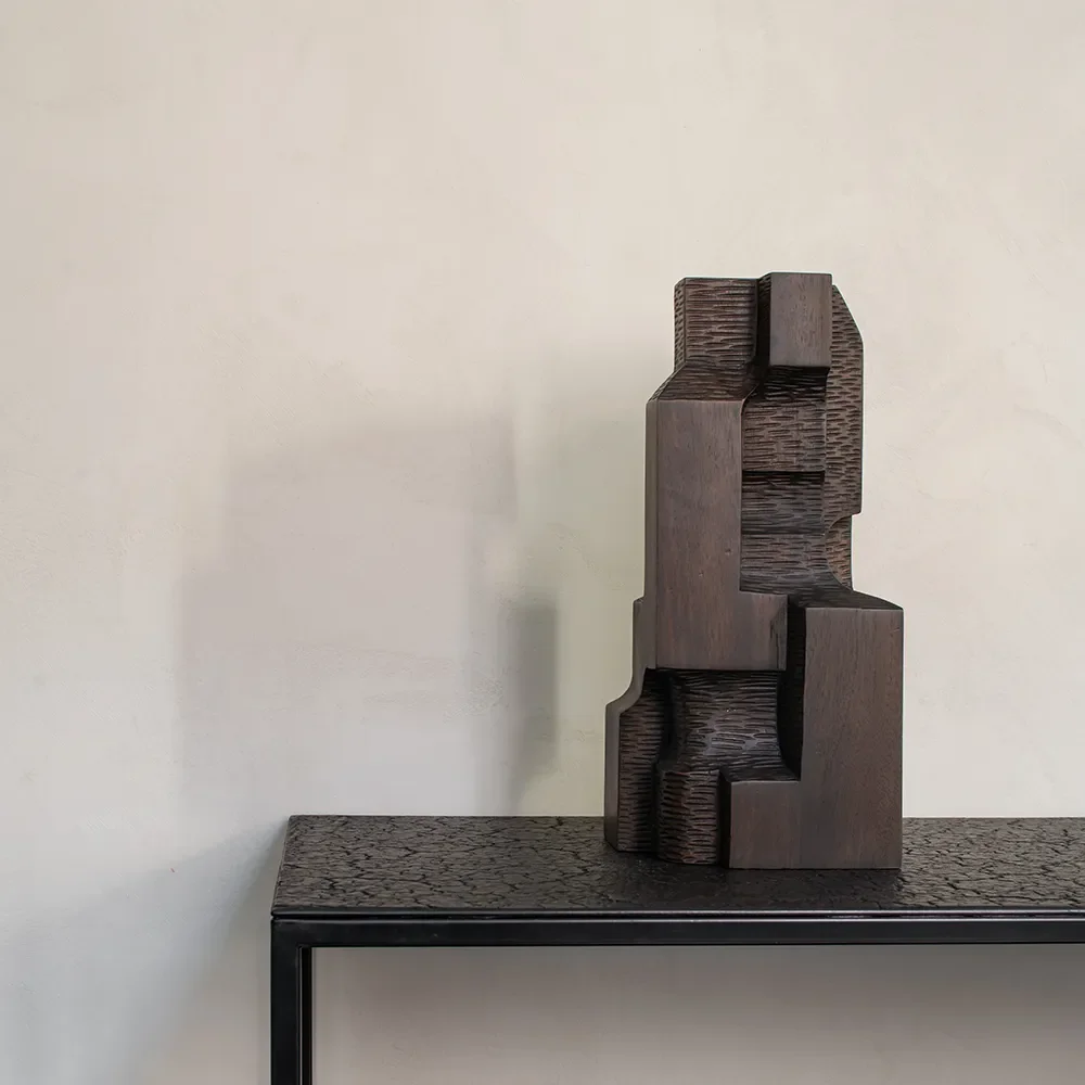  Block Organic Skulptur Espressolackiertes Mahagoni