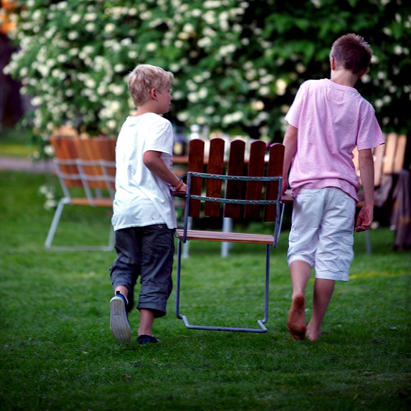 Tabelle 9A 100 Unbehandeltes Teakholz / Feuerverzinkter Rahmen