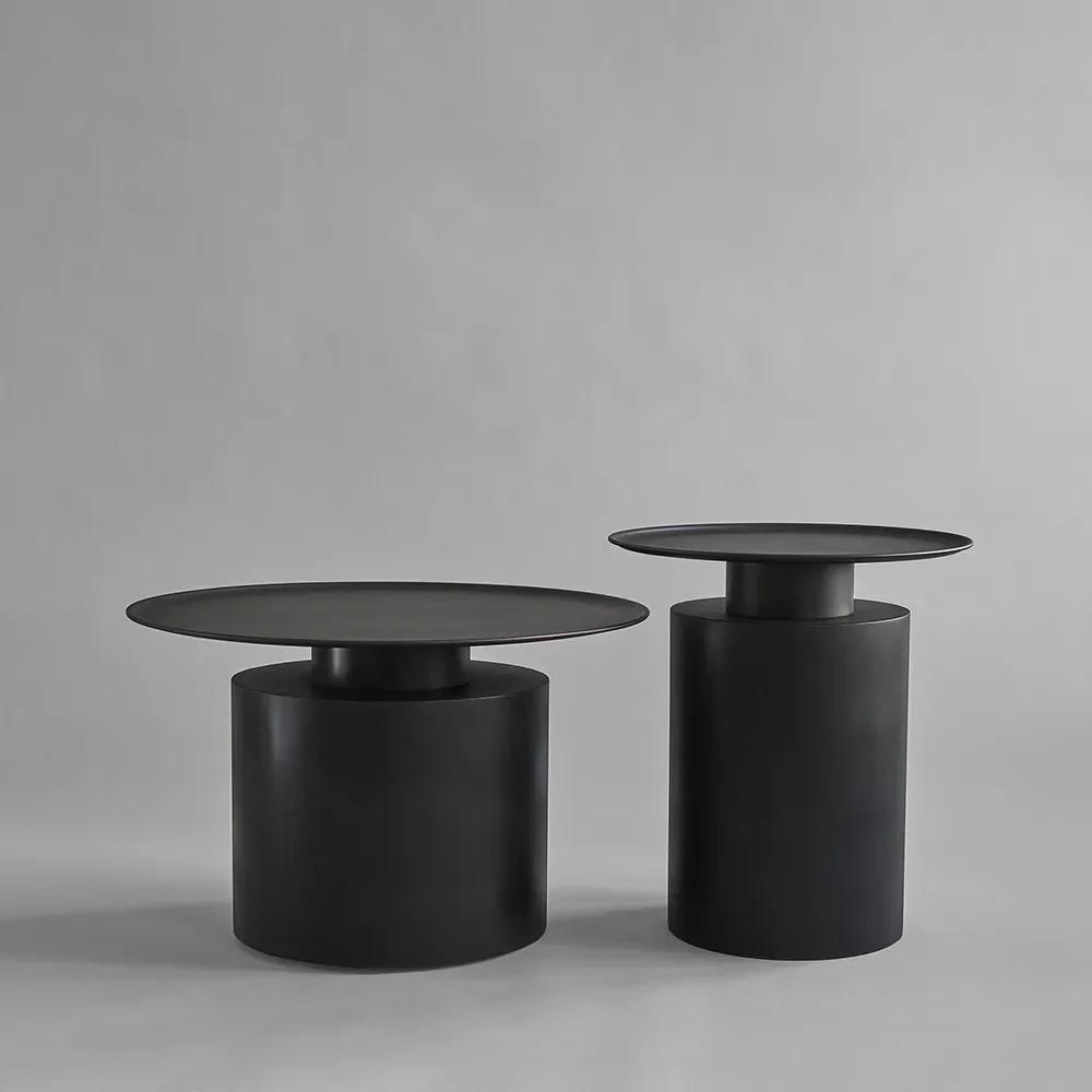 Pillar-Couchtisch niedrig – Gebranntes Schwarz