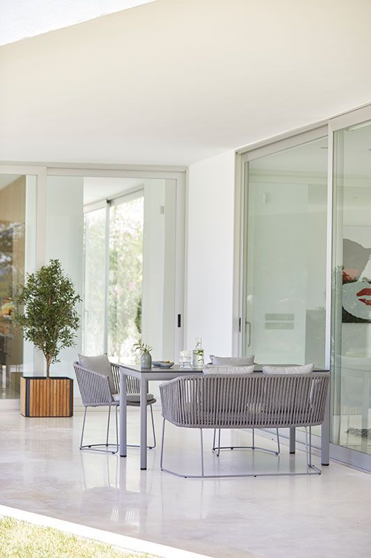 Moments Esstischsofa Grau