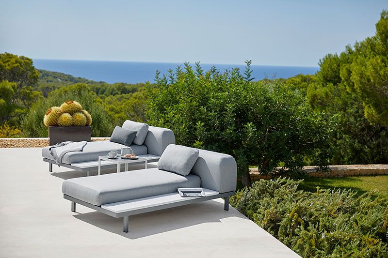 Space Sofa mit Beistelltisch