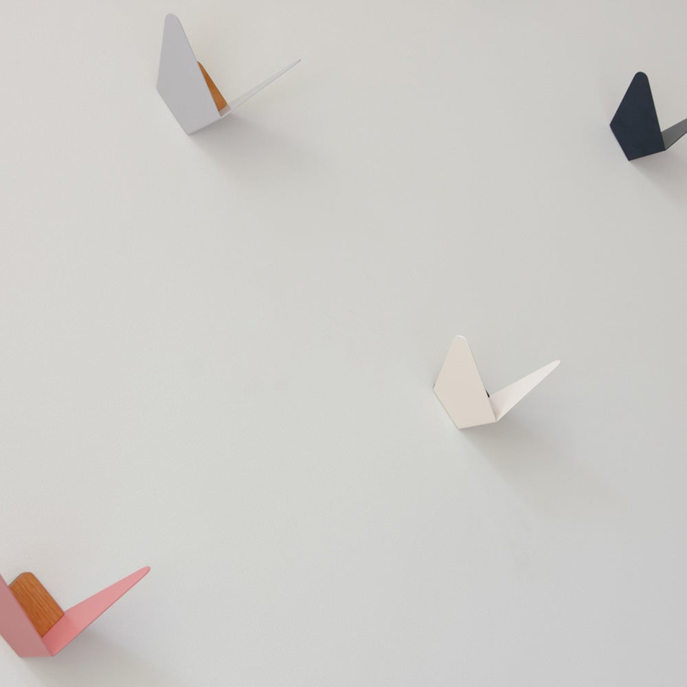 Butterflies Haken Pearl White