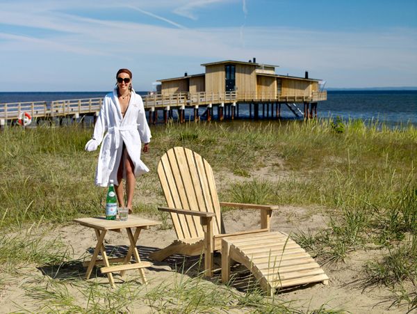 Opal Sessel mit Fußhocker weiß