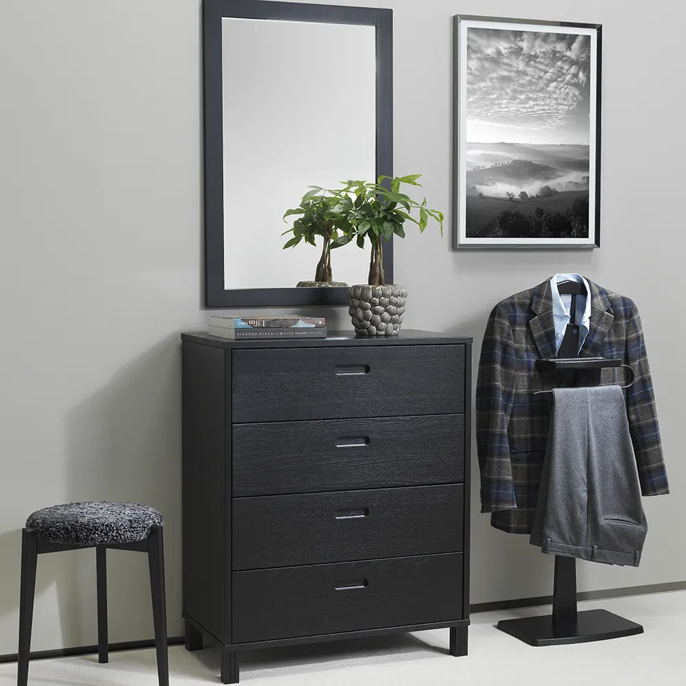 Leon Kommode Schwarz gebeizte Esche