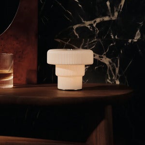 Mundgeblasene Tragbare Dimmbare LED-Tischlampe Ripple