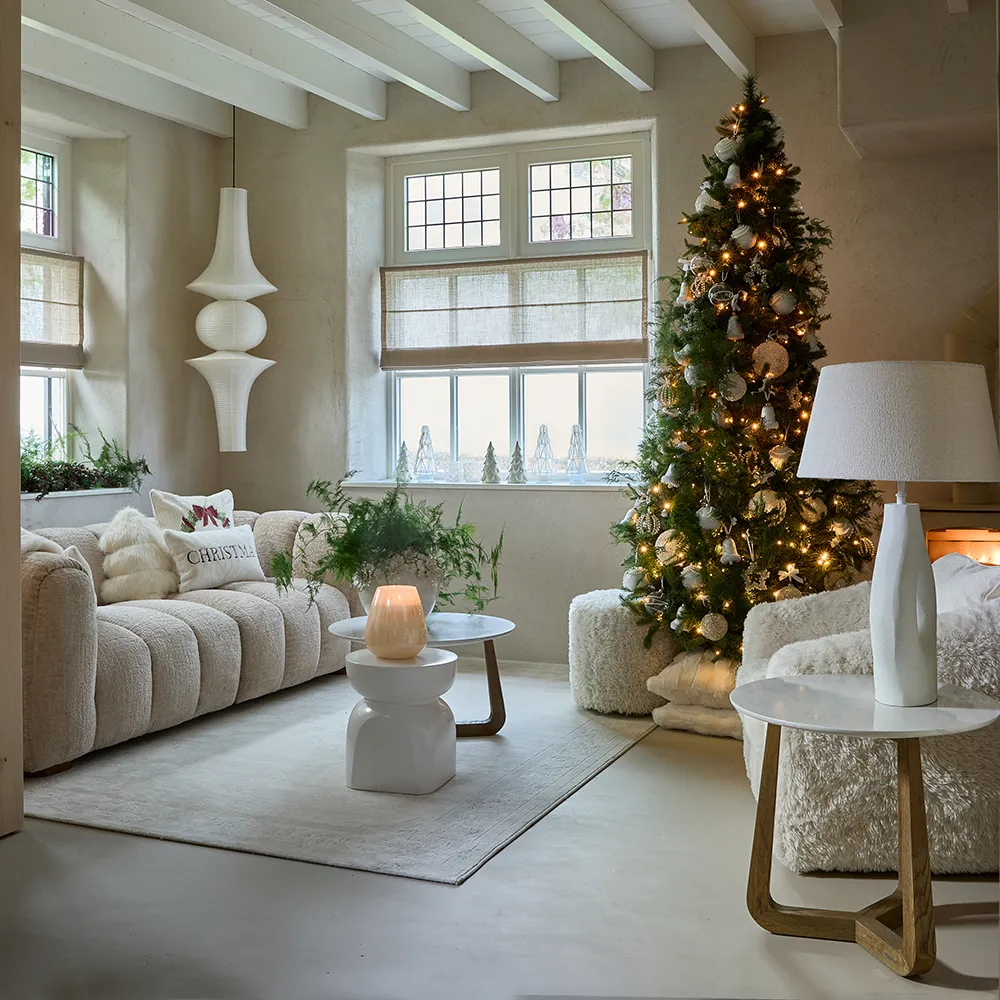 Fußhocker Bowery White Lion