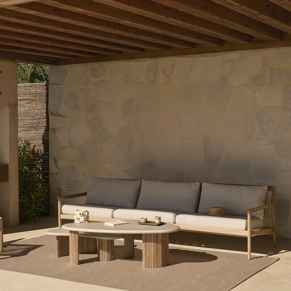 Boomerang outdoor Couchtisch 126x74 cm