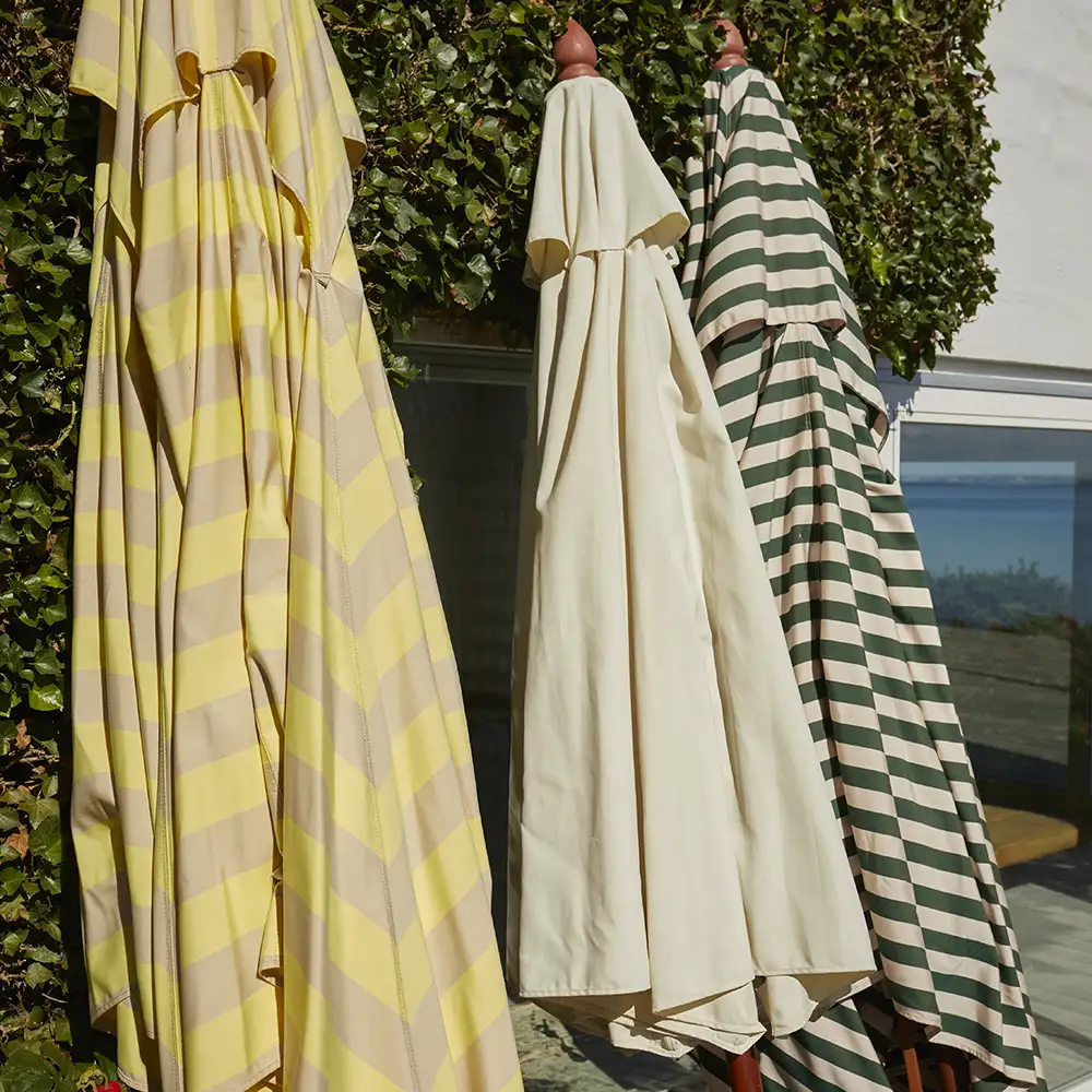 Messina Sonnenschirm Ø270 cm Goldgelb gestreift