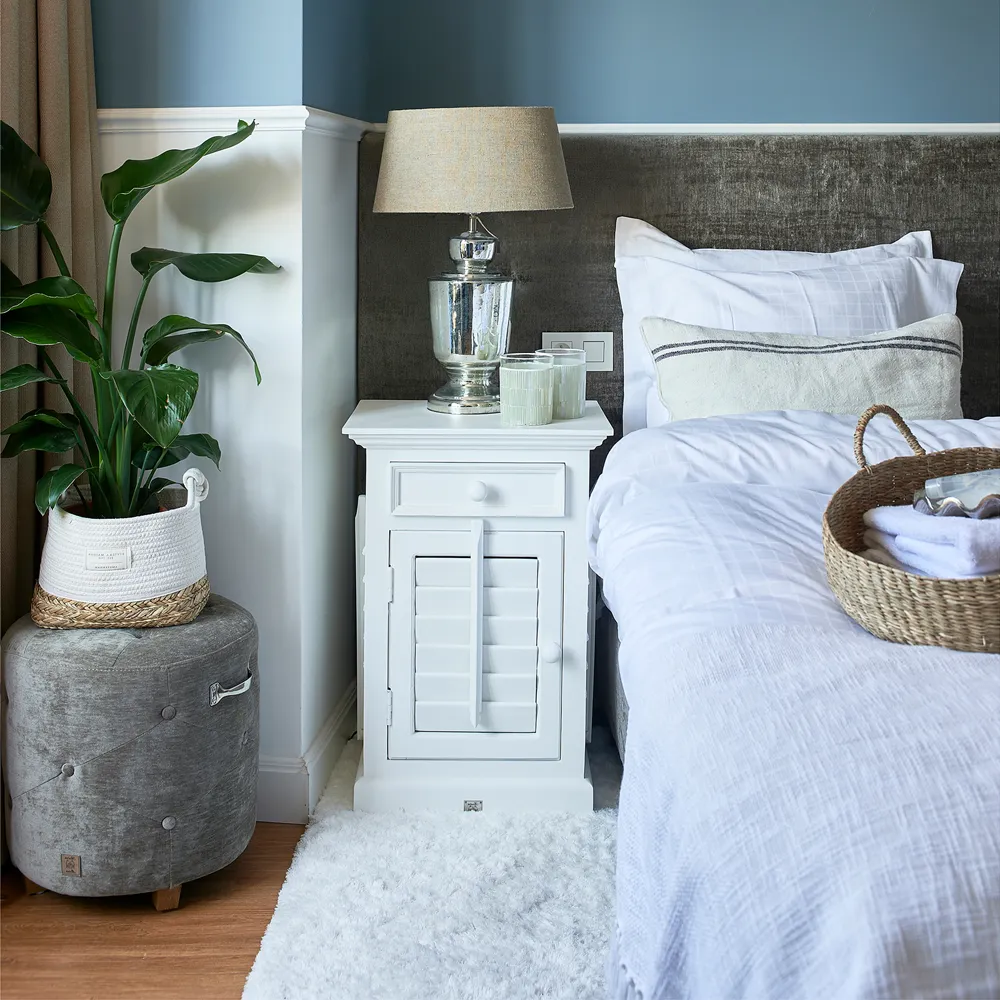  New Orleans Nachttisch links