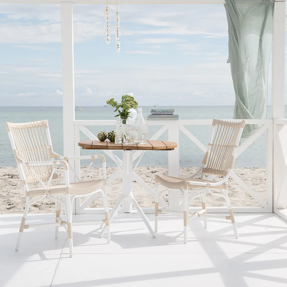 Piano-Armlehnstuhl aus Kunstrattan Weiß/Beige