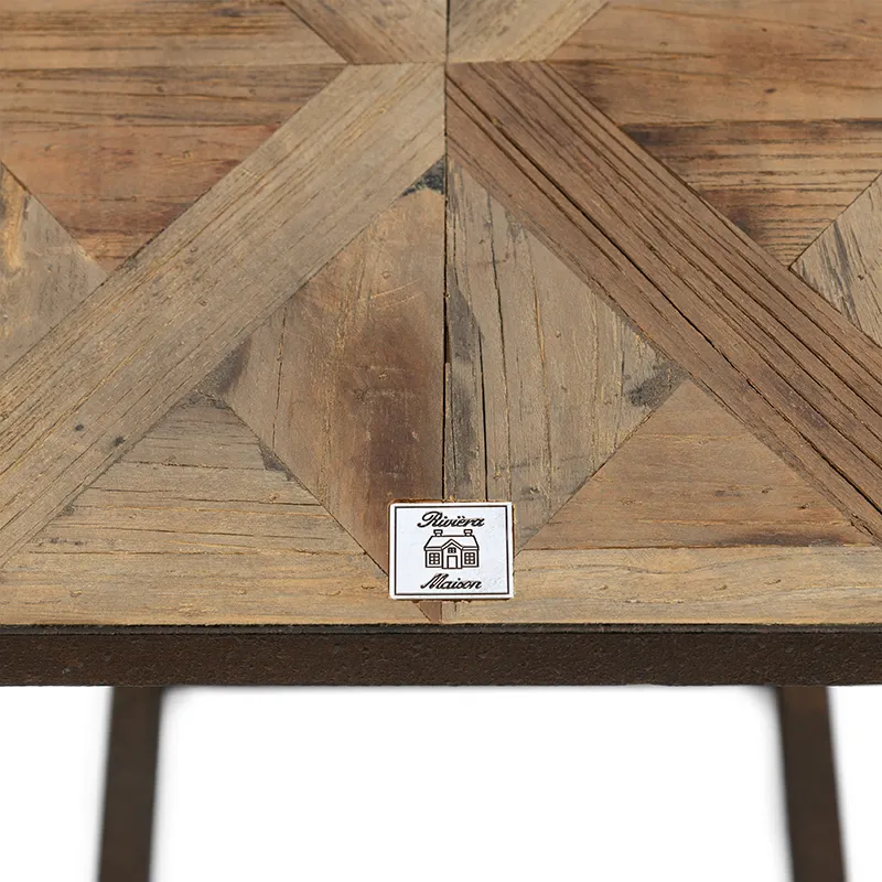 Château Chassigny couchtisch