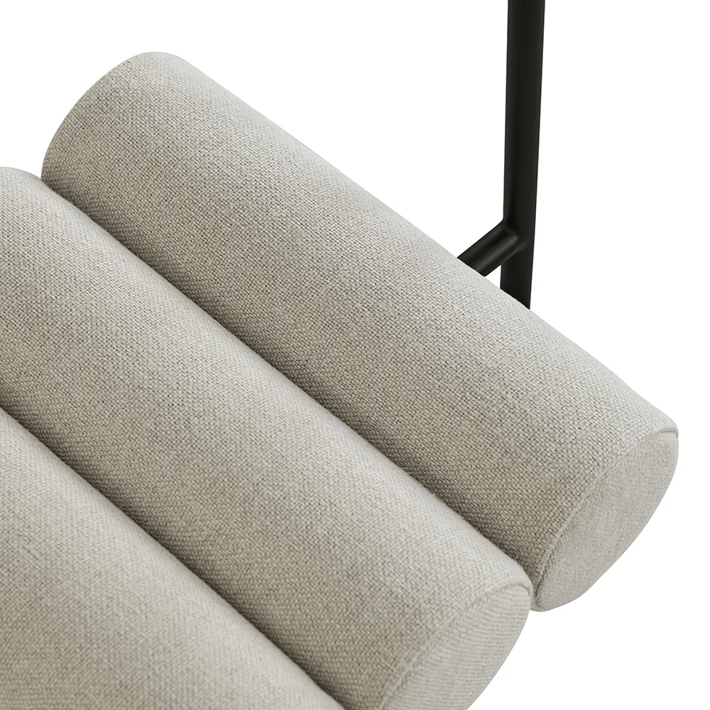 Hiro Esszimmerstuhl, schwarzes Gestell – Leinen