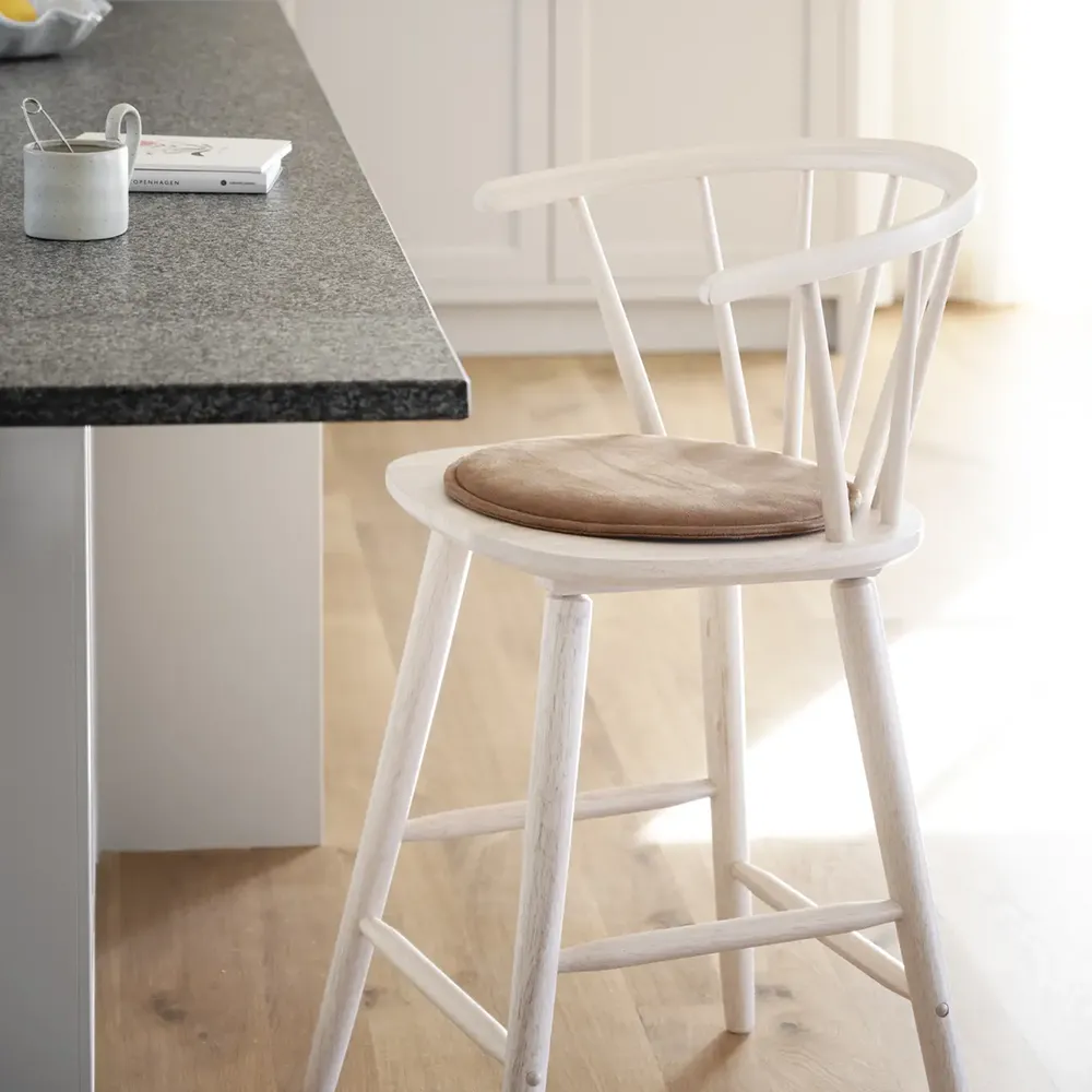 Carmen Barhocker weiß pigmentiert