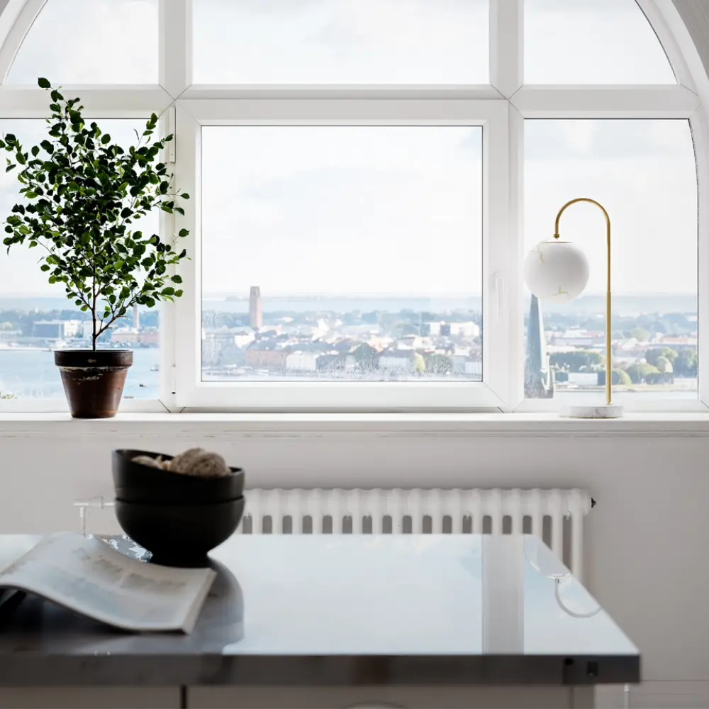 Bellagio Tischleuchte H60cm Messing/Weiß