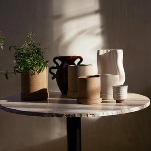 Mineral Bistrotisch - Bianco Curia/Black