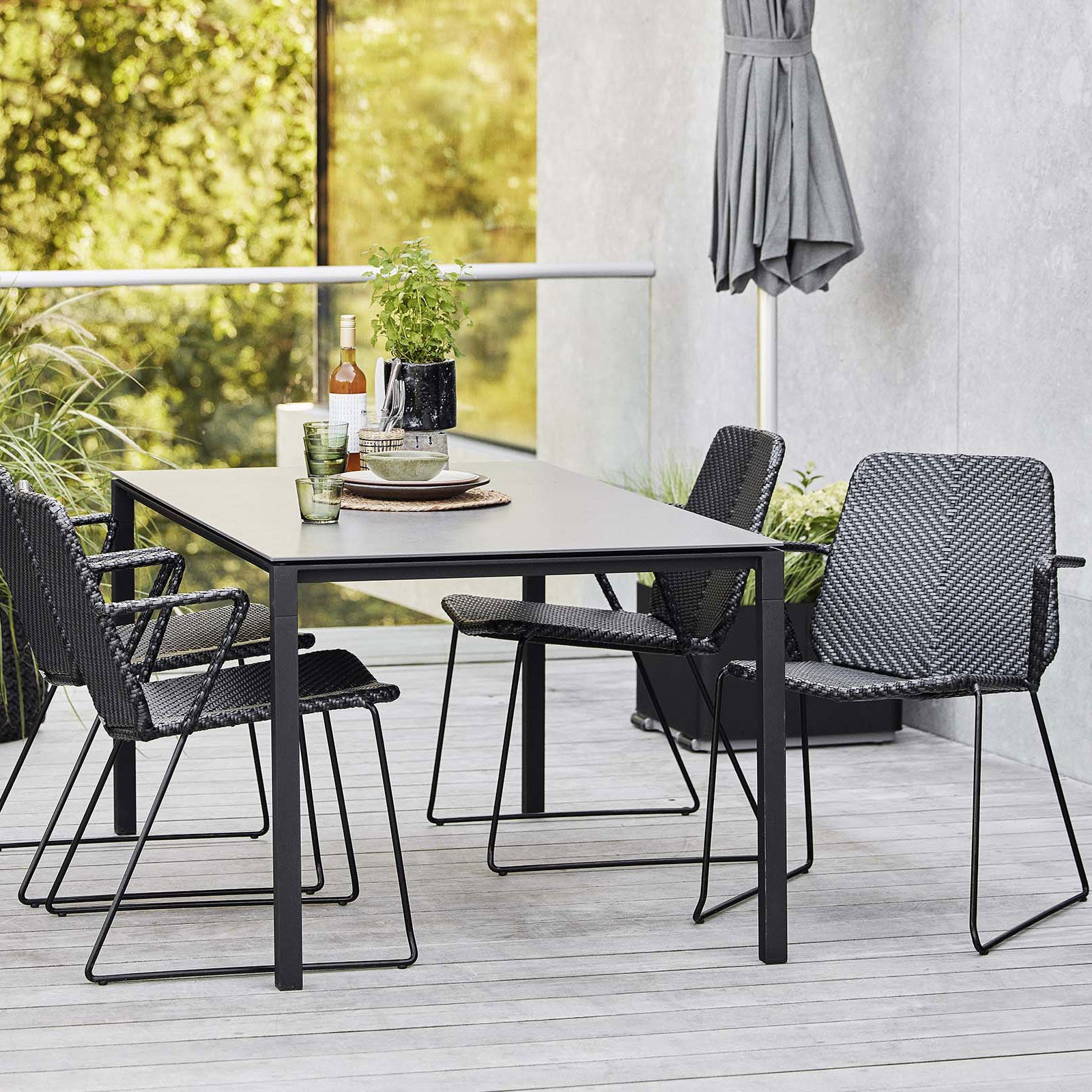 Vision Sessel Schwarzes Porzellan