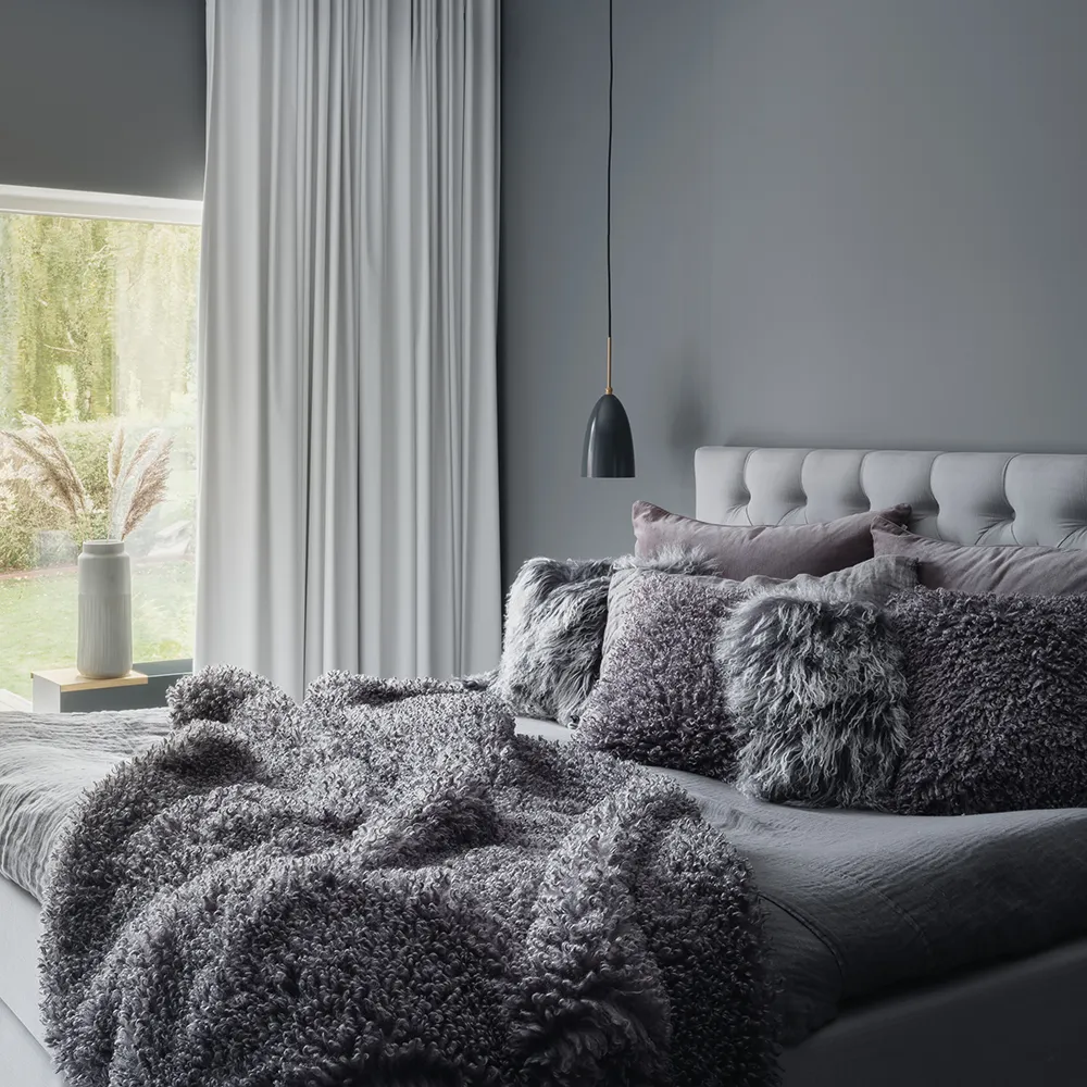 Wooly Decke Grey