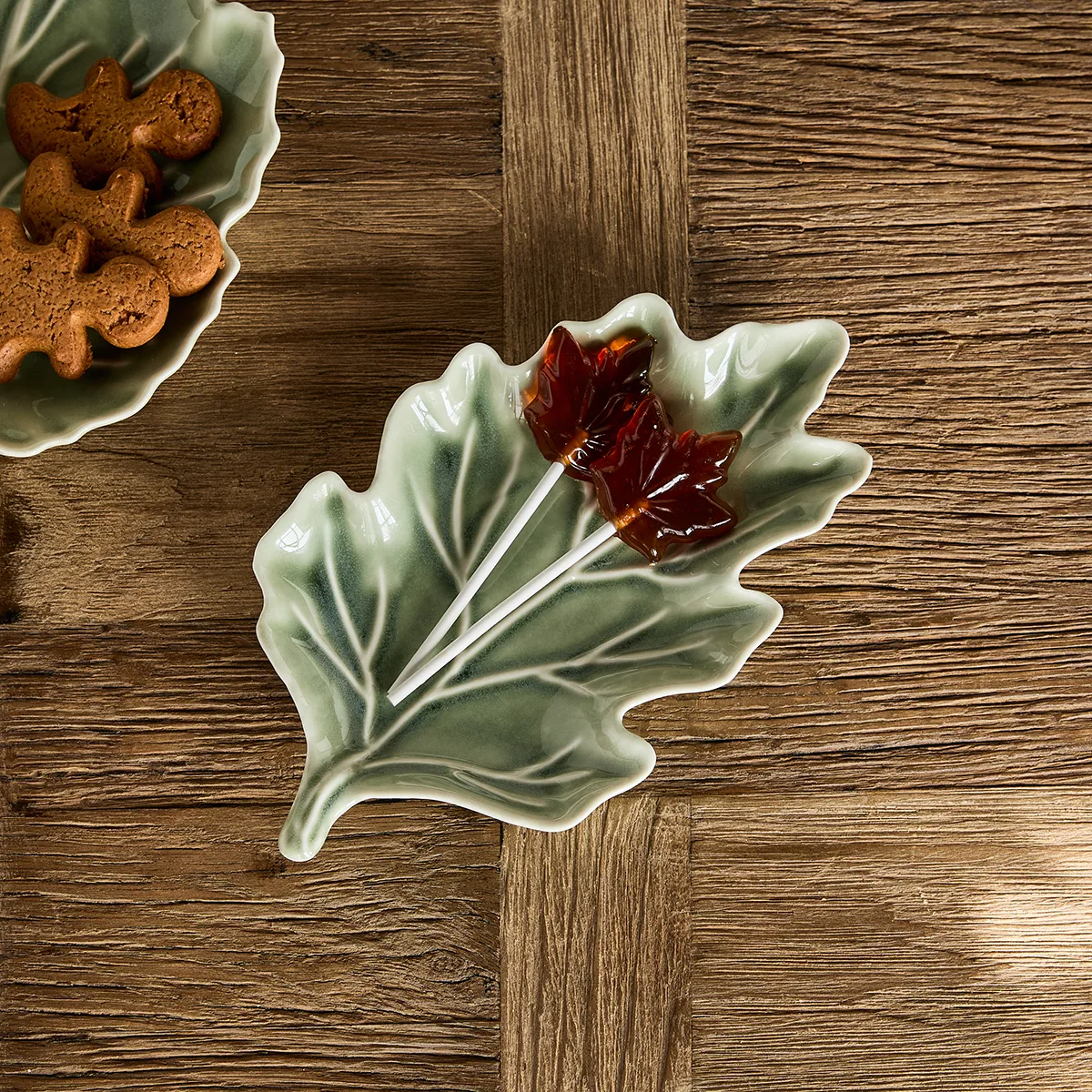 Teller Autumn Leaf 23,5x13,5 cm Green