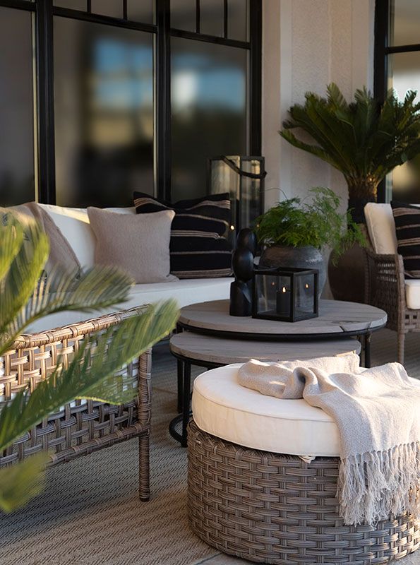 Toledo Rattan-Fußhocker