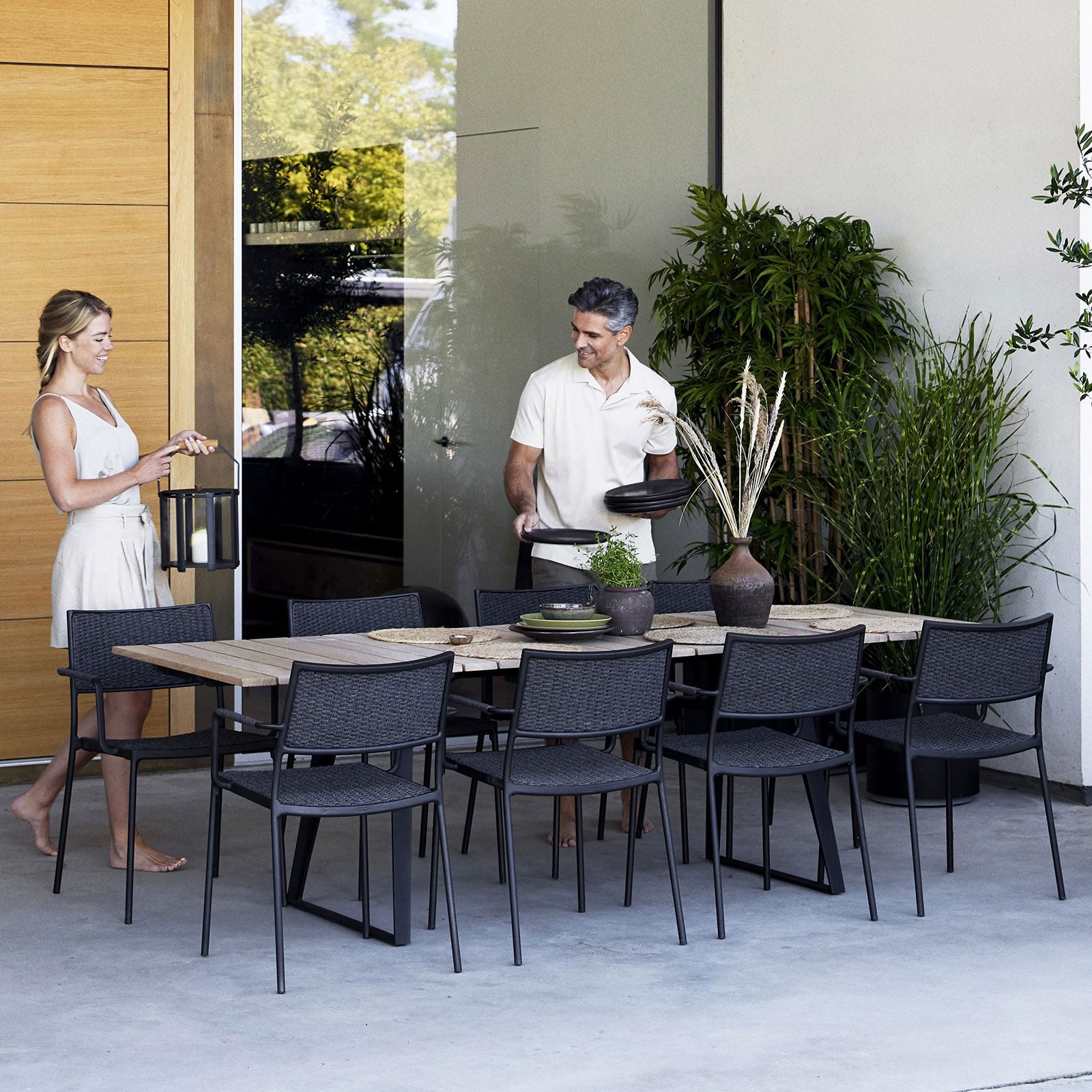 Less Sessel Dunkelgrau