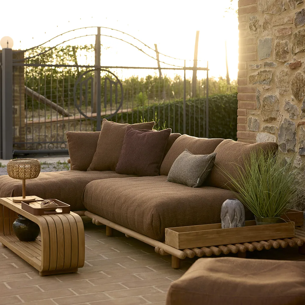 Sticks Sofa mit Chaiselongue Teak/desert sand