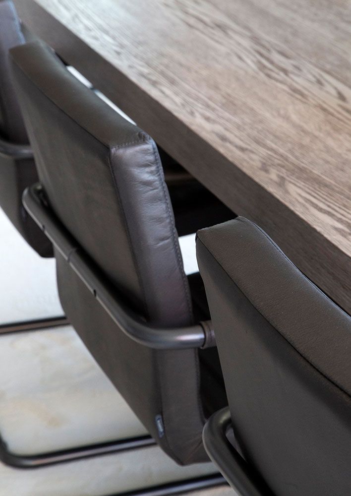 Sabina Sessel Schwarz