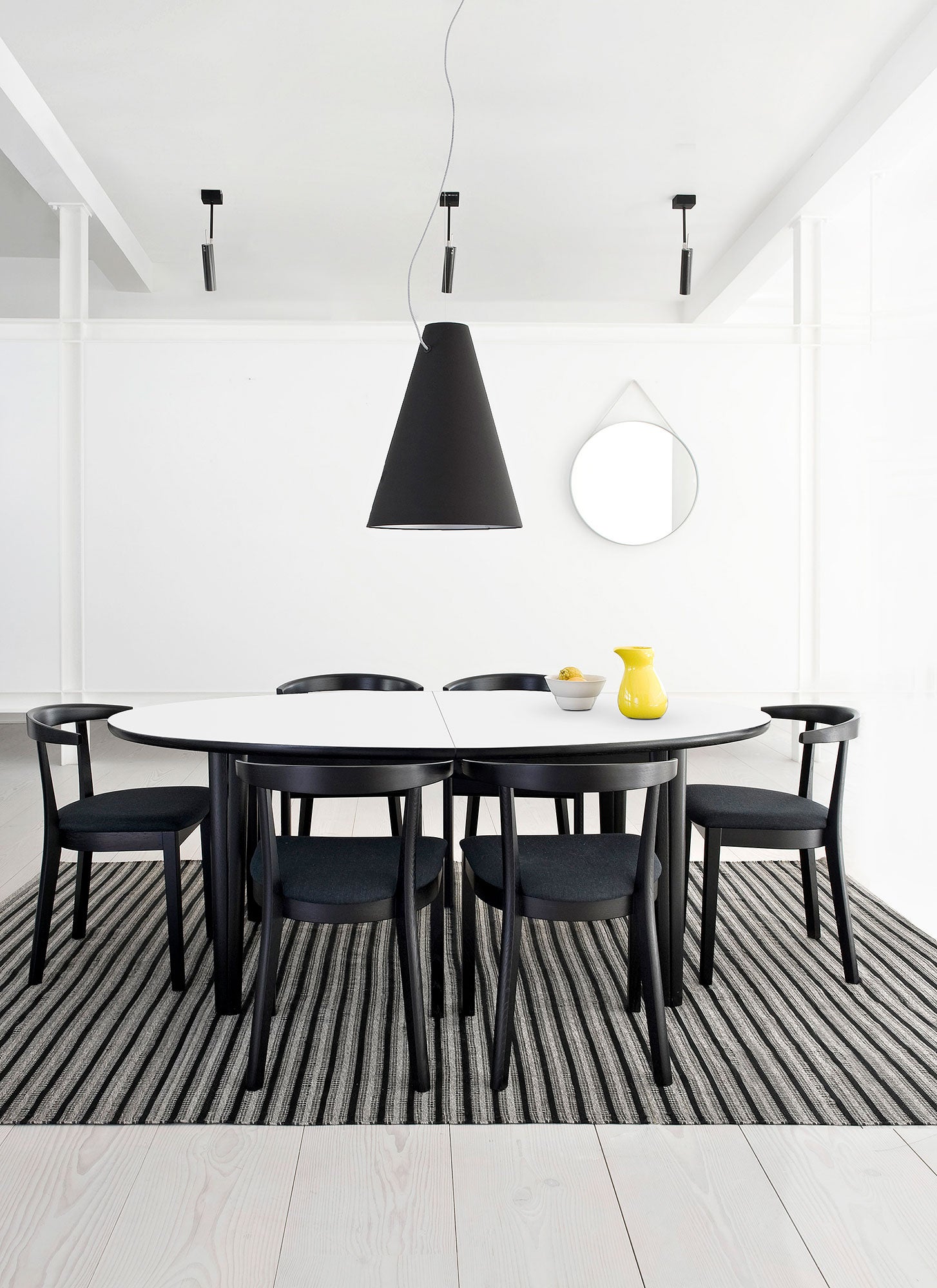 Sm78 Tisch Eiche Schwarz Lack