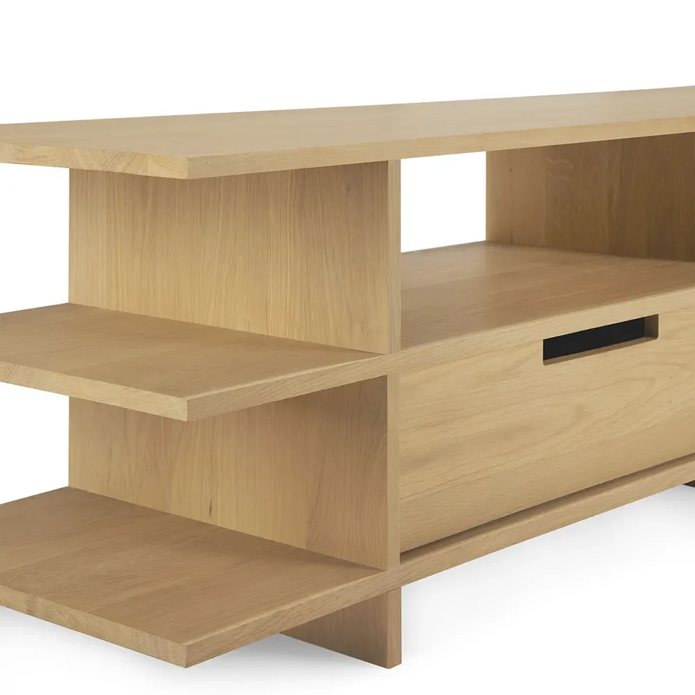 TV-Lowboard aus Eiche Kabuki