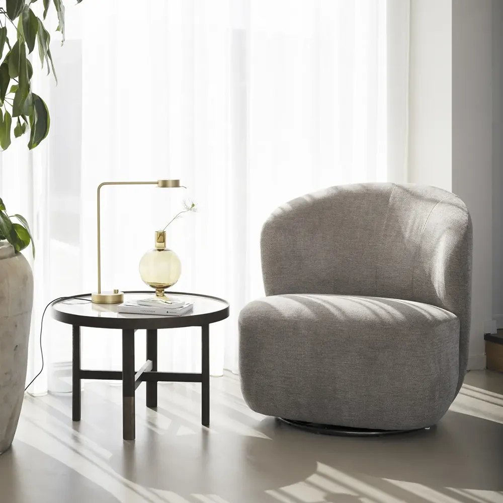 Roselawn Drehsessel in beige