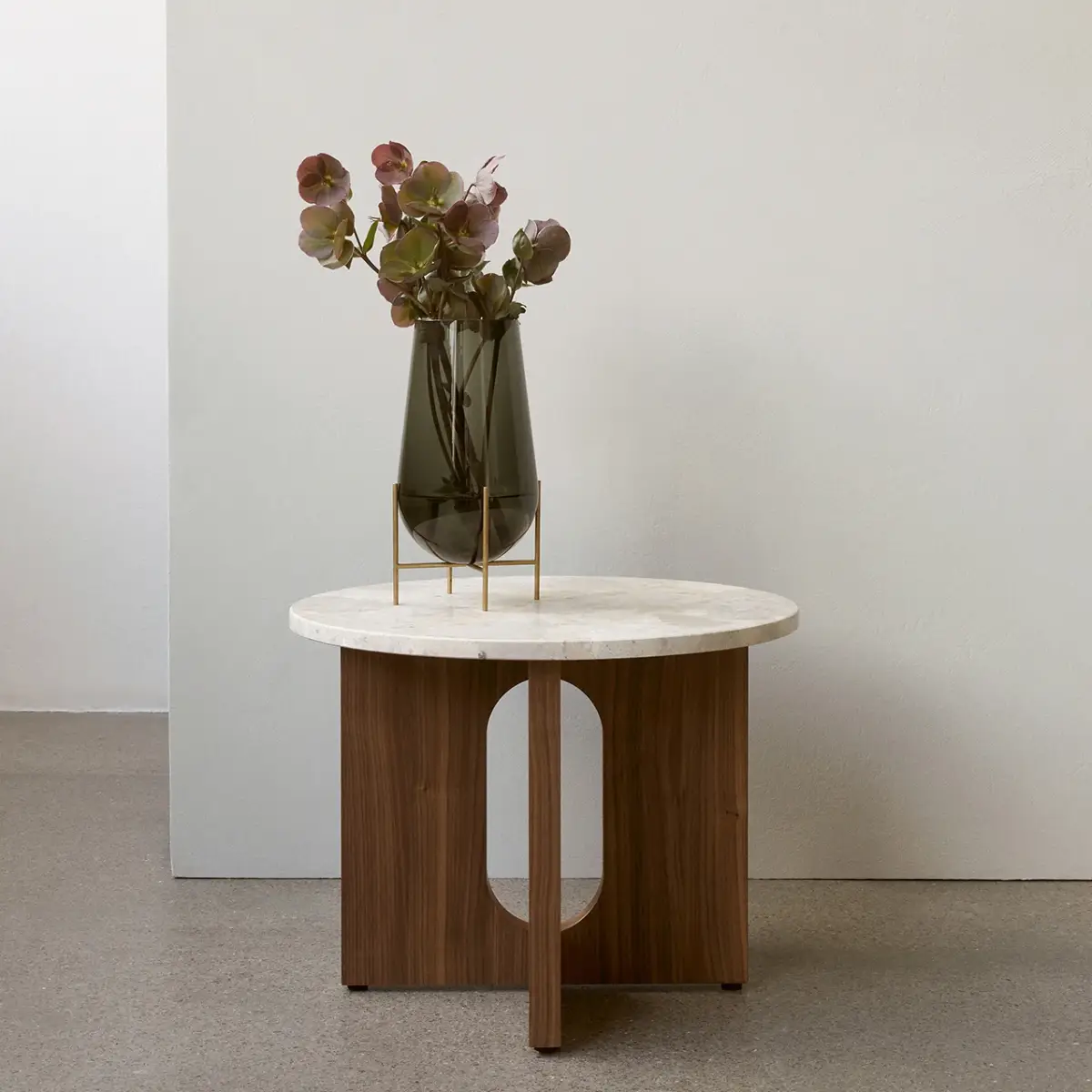Androgyne Beistelltisch Walnuss/Stein Kunis Breccia – Ø50 cm