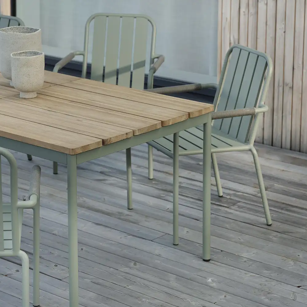 Innes Sessel staubig grün